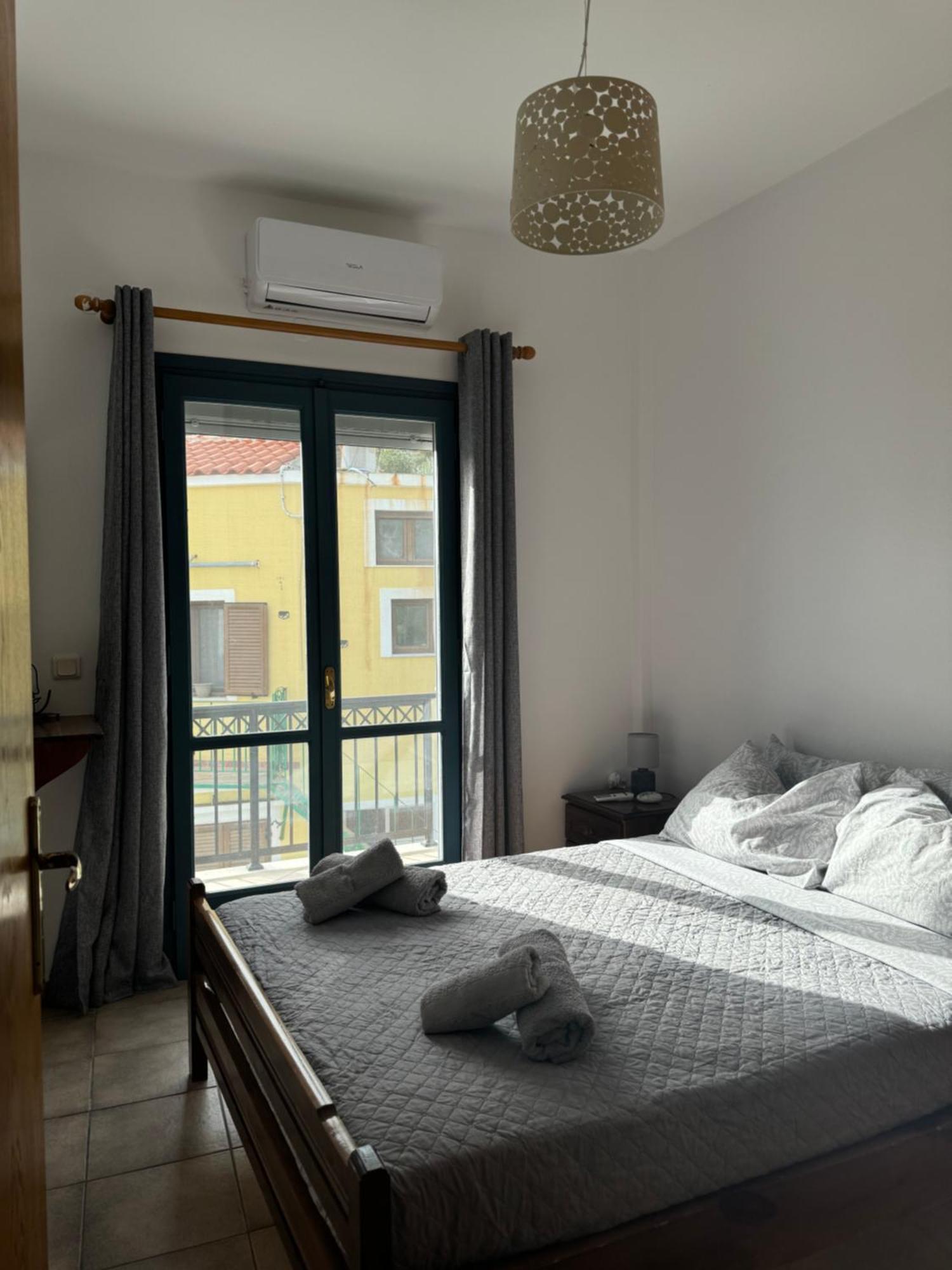Melinda'S Cozy Apartments Plomari Esterno foto