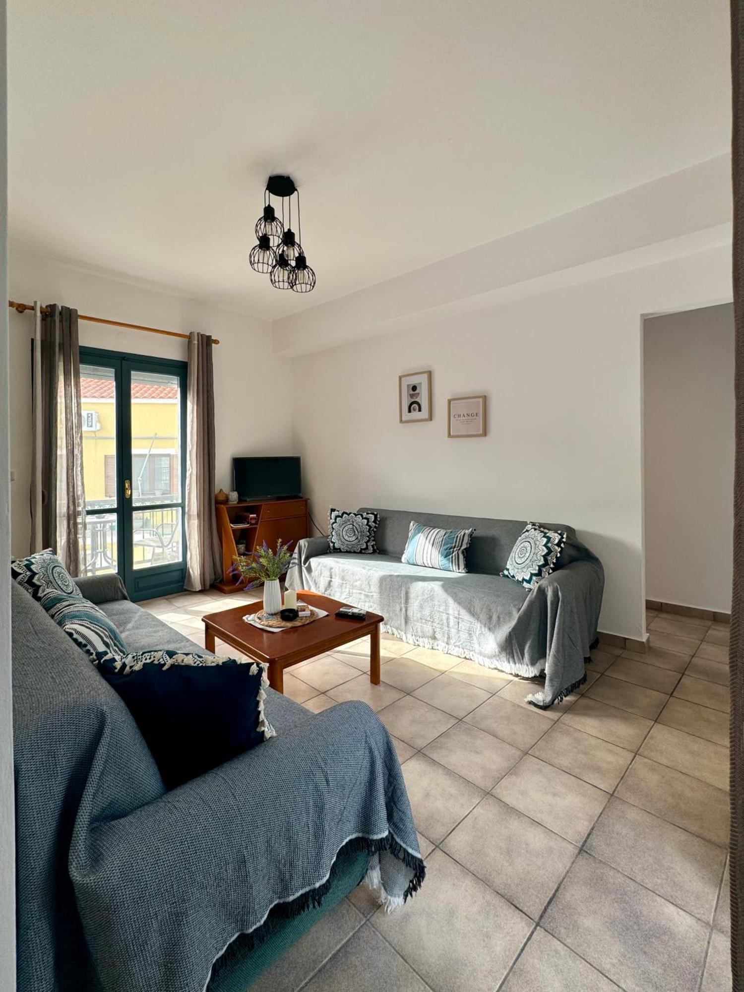 Melinda'S Cozy Apartments Plomari Esterno foto